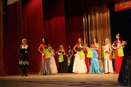 08:58 Определена победительница конкурса «Мисс Новочебоксарск - 2011»